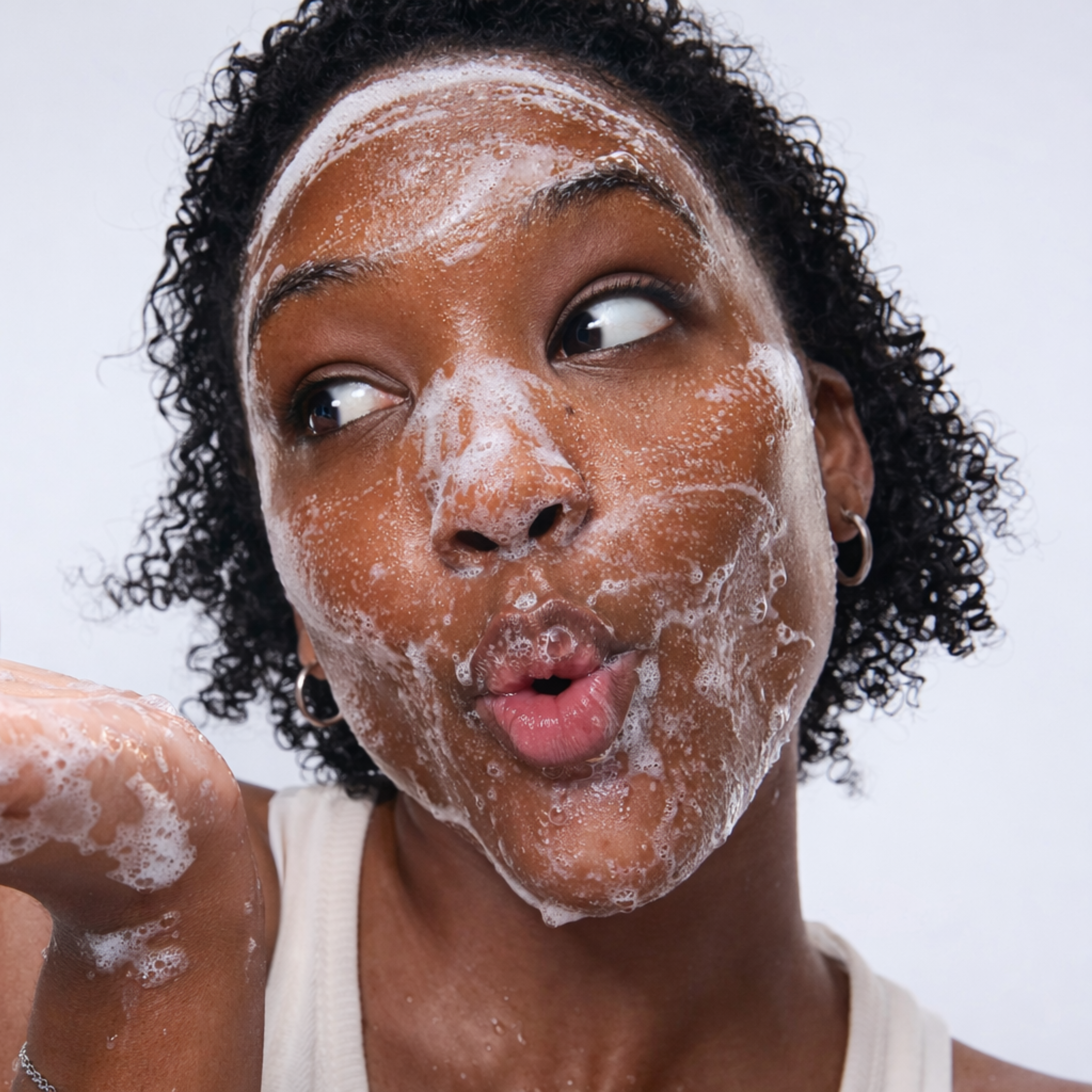 Waarom reinigen, en wat double cleansing voor je huid kan betekenen?